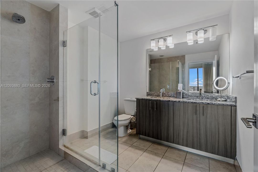 For Rent: $4,000 (2 beds, 2 baths, 1024 Square Feet)