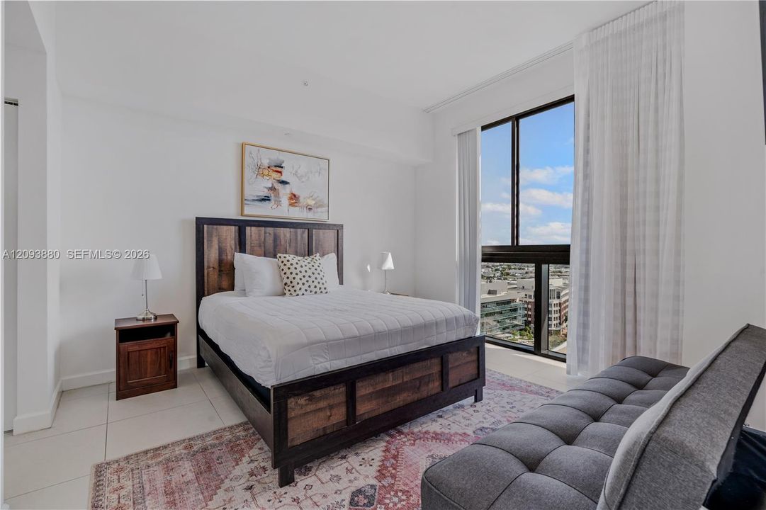 For Rent: $4,000 (2 beds, 2 baths, 1024 Square Feet)