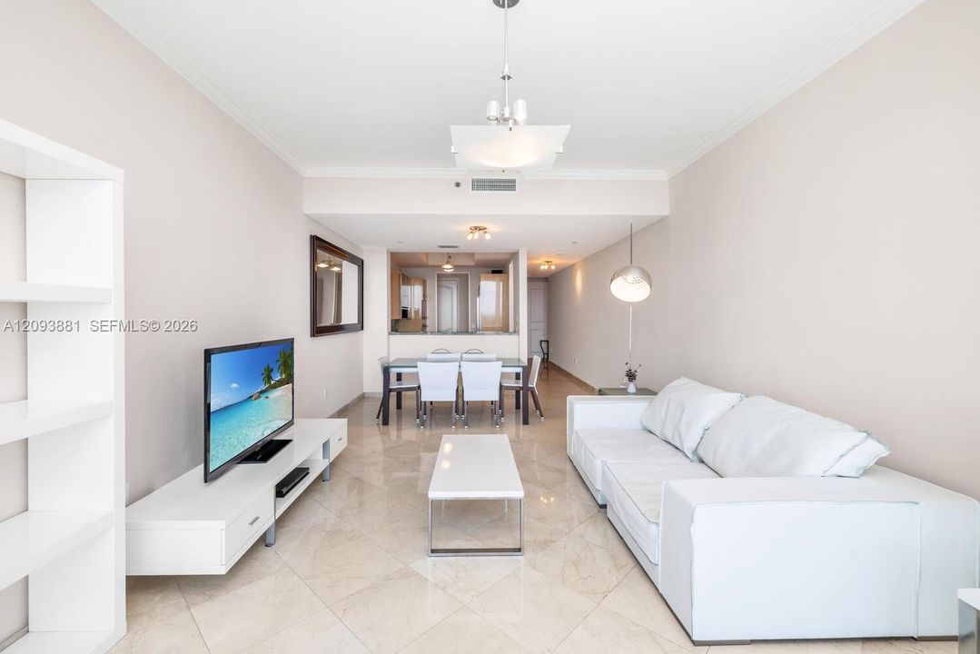 В аренду: $11,900 (1 спален, 1 ванн, 1365 Квадратных фут)