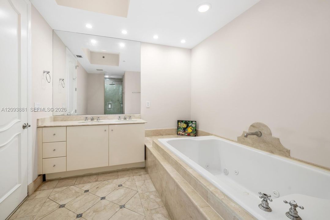 В аренду: $11,900 (1 спален, 1 ванн, 1365 Квадратных фут)