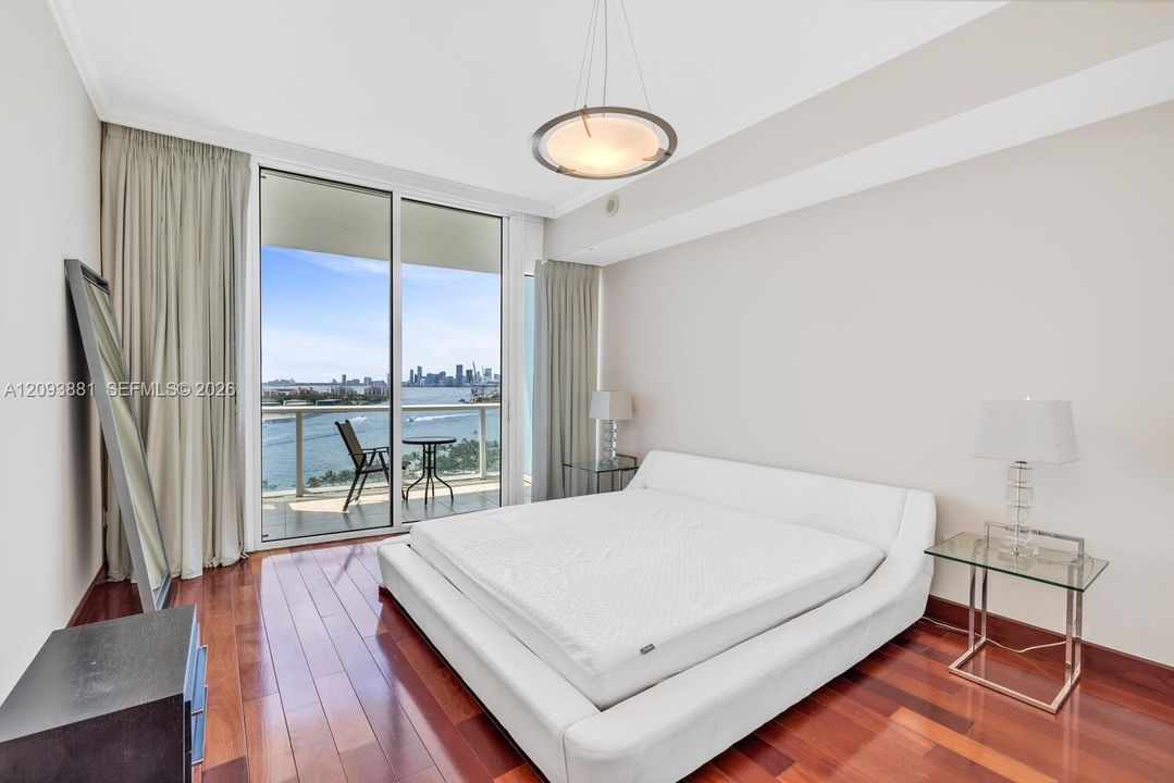 В аренду: $11,900 (1 спален, 1 ванн, 1365 Квадратных фут)
