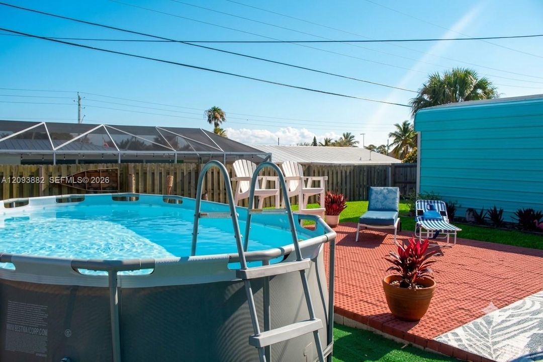 En Venta: $373,000 (2 camas, 2 baños, 924 Pies cuadrados)
