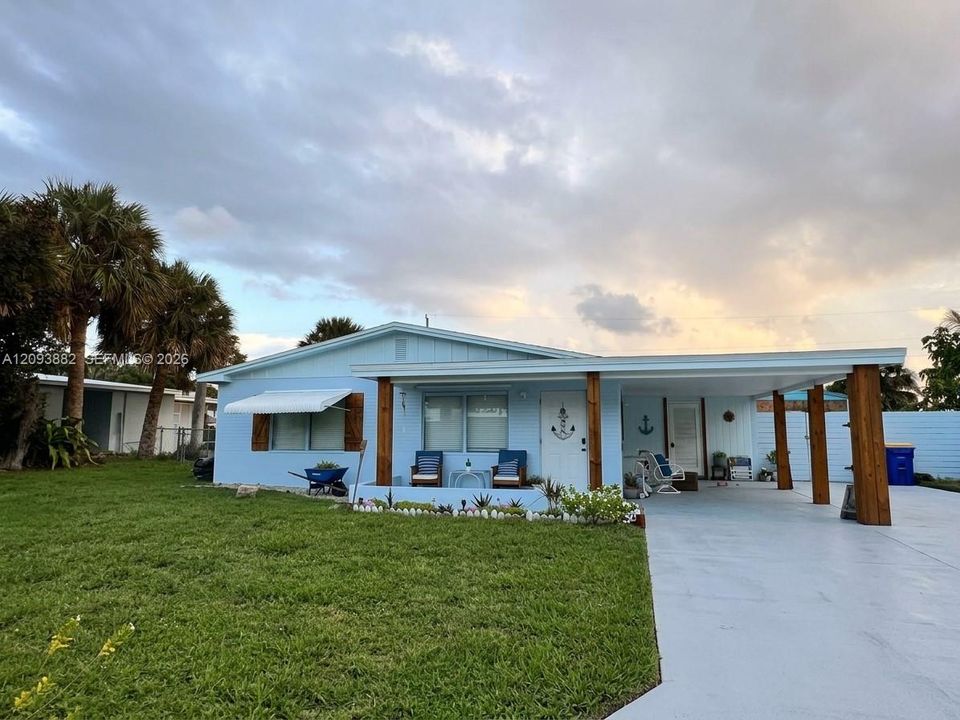 En Venta: $373,000 (2 camas, 2 baños, 924 Pies cuadrados)