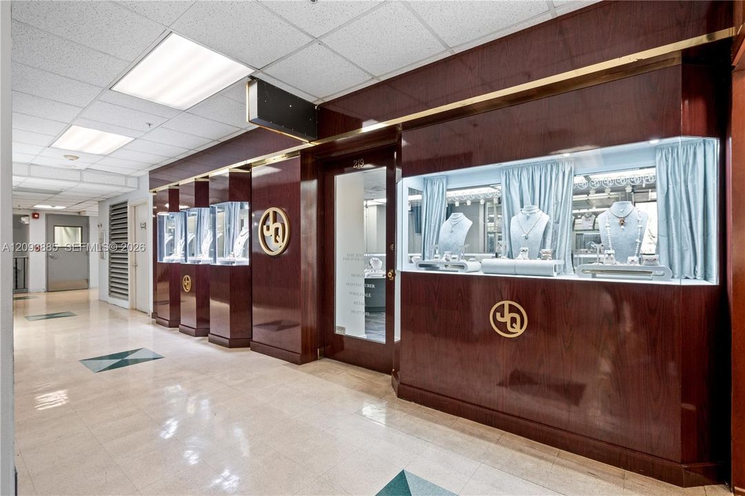 На продажу: $1,550,000 (0 спален, 0 ванн, 0 Квадратных фут)