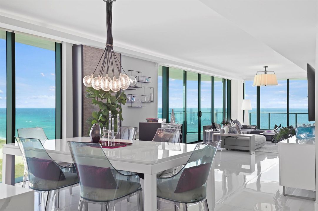 Great Room - Floor to Ceiling Windows