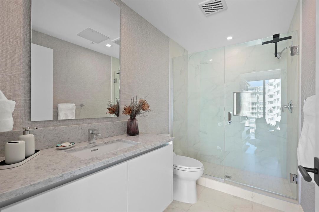 Guest Ensuite Bathroom