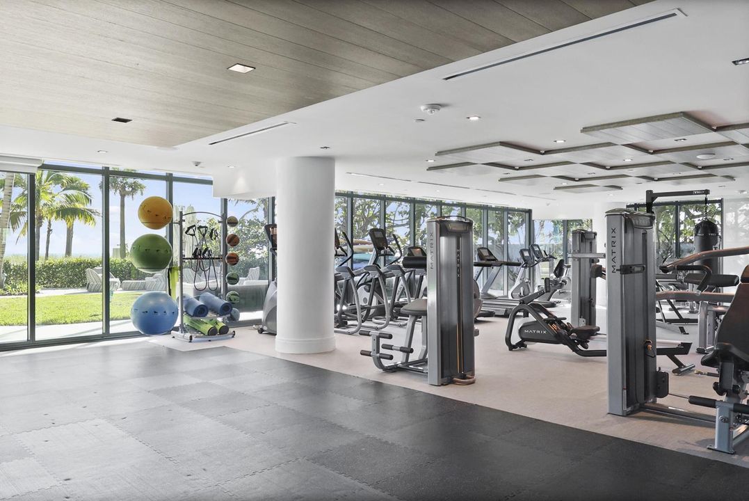World Class Gym Looks At The Ocean