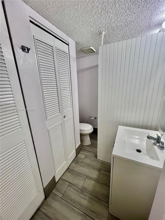 В аренду: $2,290 (2 спален, 2 ванн, 916 Квадратных фут)