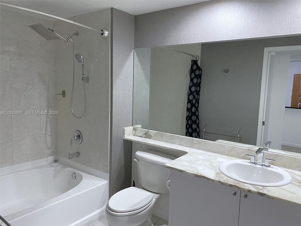 En Renta: $2,400 (1 camas, 1 baños, 835 Pies cuadrados)