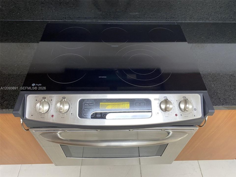 En Renta: $2,400 (1 camas, 1 baños, 835 Pies cuadrados)