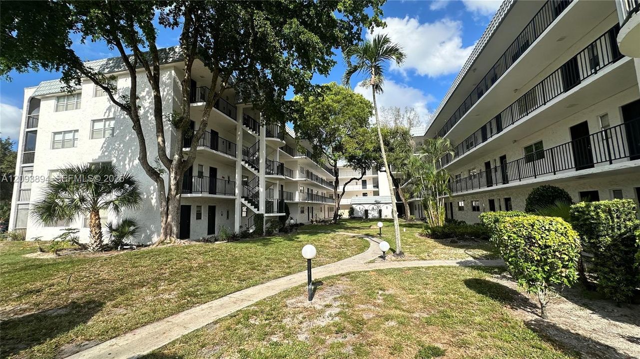 En Venta: $120,000 (2 camas, 2 baños, 1200 Pies cuadrados)