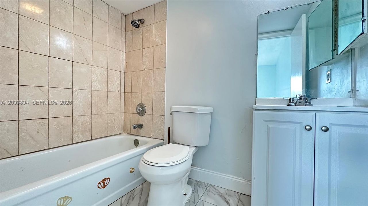En Venta: $120,000 (2 camas, 2 baños, 1200 Pies cuadrados)
