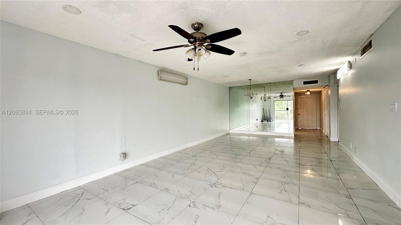 En Venta: $120,000 (2 camas, 2 baños, 1200 Pies cuadrados)