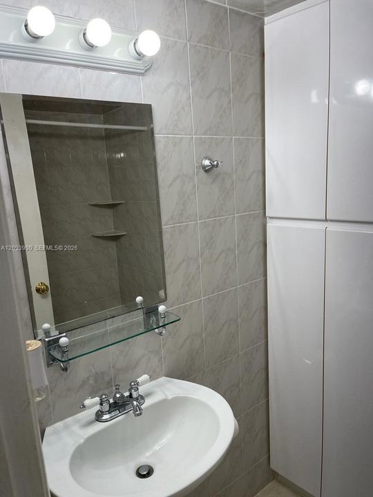 En Renta: $1,650 (1 camas, 1 baños, 8140 Pies cuadrados)
