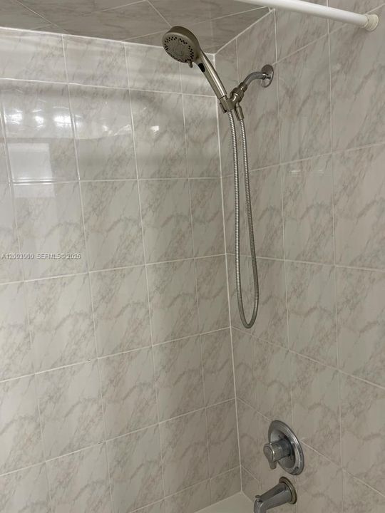 En Renta: $1,650 (1 camas, 1 baños, 8140 Pies cuadrados)