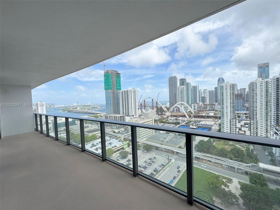 En Venta: $567,000 (2 camas, 2 baños, 878 Pies cuadrados)