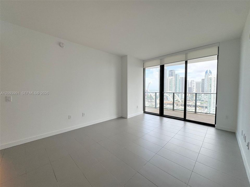 En Venta: $567,000 (2 camas, 2 baños, 878 Pies cuadrados)