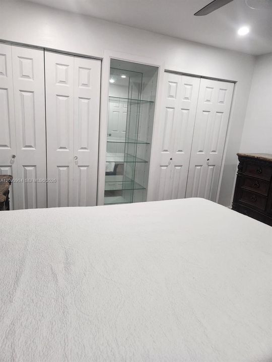En Renta: $2,400 (2 camas, 2 baños, 1865 Pies cuadrados)