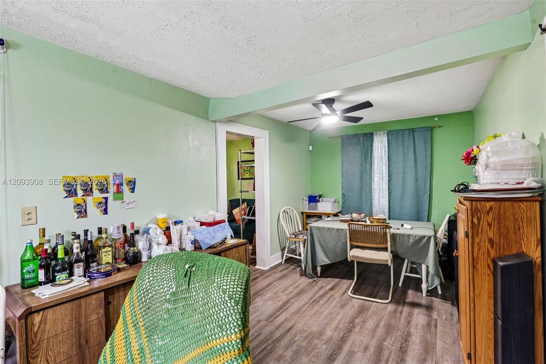 En Venta: $595,000 (0 camas, 0 baños, 2152 Pies cuadrados)