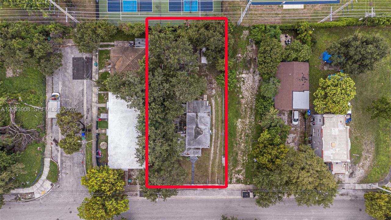 En Venta: $595,000 (0 camas, 0 baños, 2152 Pies cuadrados)