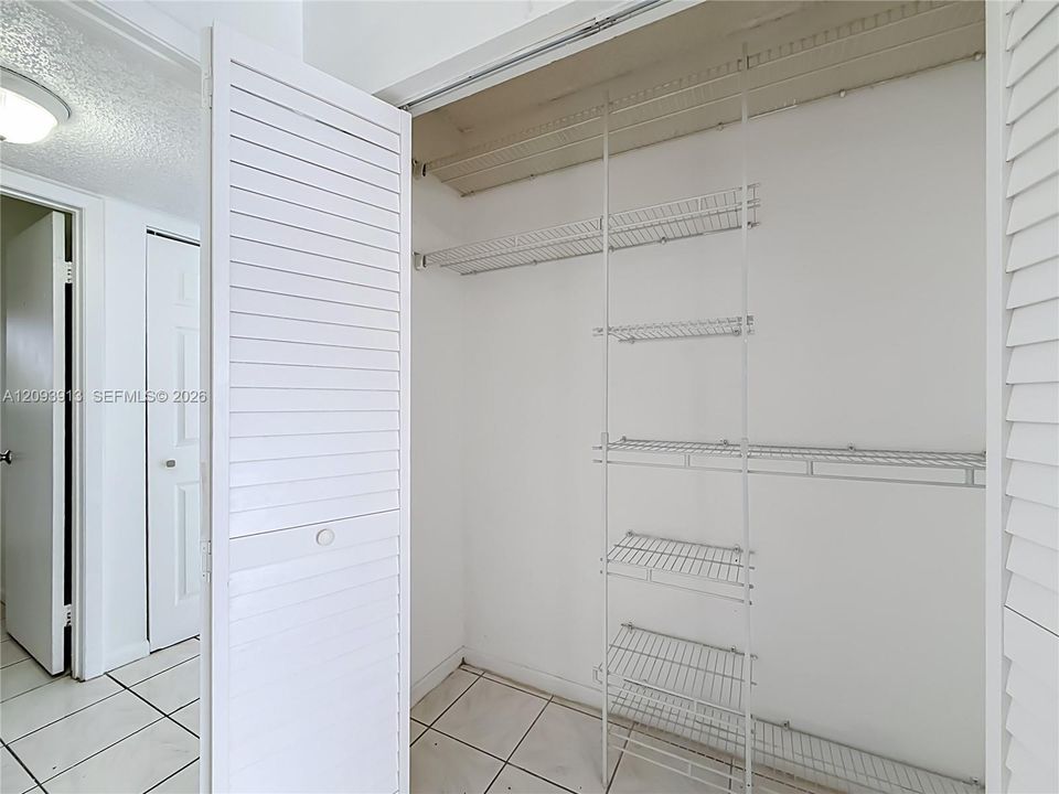 For Rent: $2,200 (2 beds, 2 baths, 750 Square Feet)