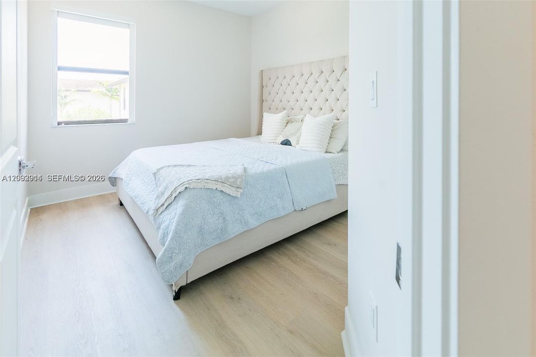 En Renta: $5,800 (3 camas, 2 baños, 2158 Pies cuadrados)