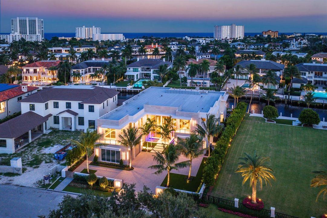 336_Coconut_Palm_Road_Dusk_23