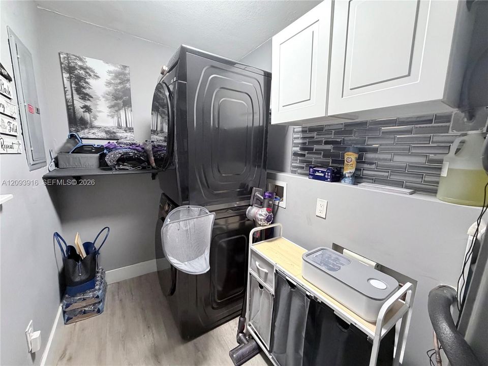 En Venta: $498,000 (2 camas, 2 baños, 1408 Pies cuadrados)