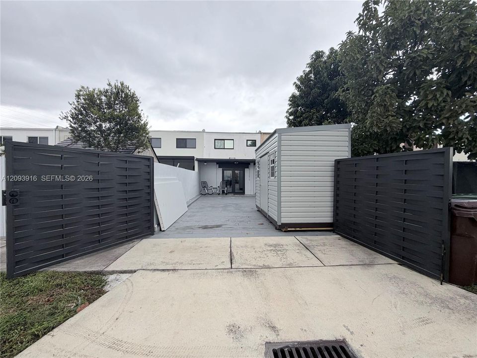 En Venta: $498,000 (2 camas, 2 baños, 1408 Pies cuadrados)
