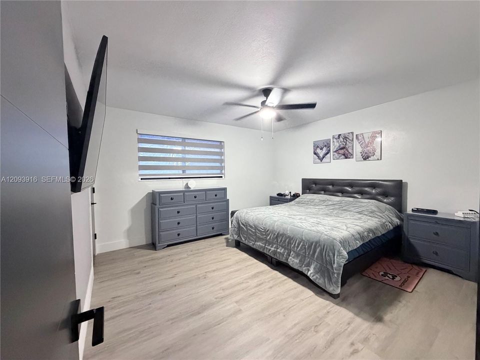 En Venta: $498,000 (2 camas, 2 baños, 1408 Pies cuadrados)