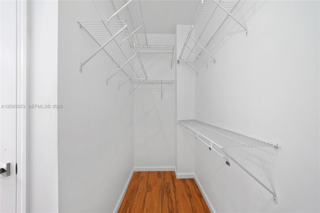 For Rent: $2,300 (2 beds, 2 baths, 1100 Square Feet)