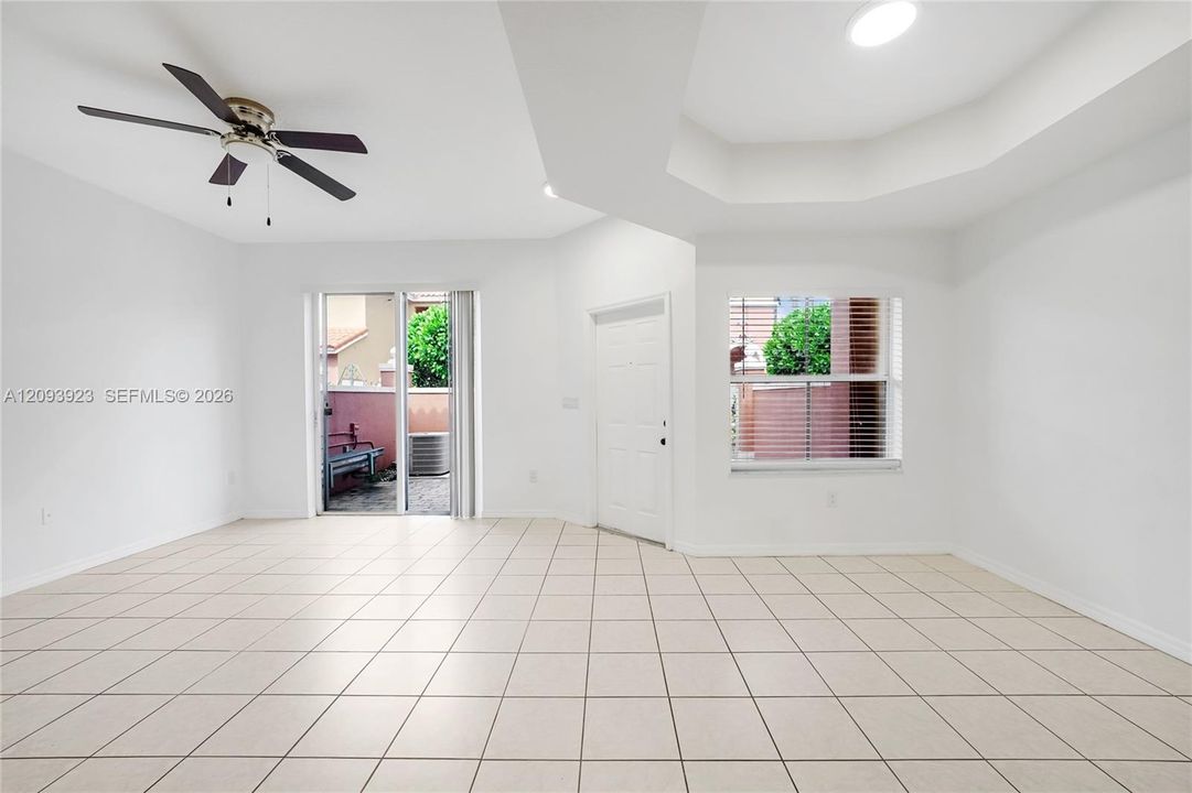 For Rent: $2,300 (2 beds, 2 baths, 1100 Square Feet)