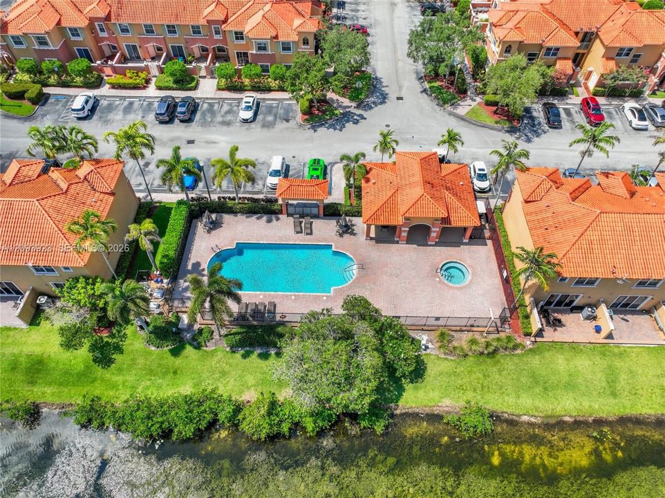 For Rent: $2,300 (2 beds, 2 baths, 1100 Square Feet)