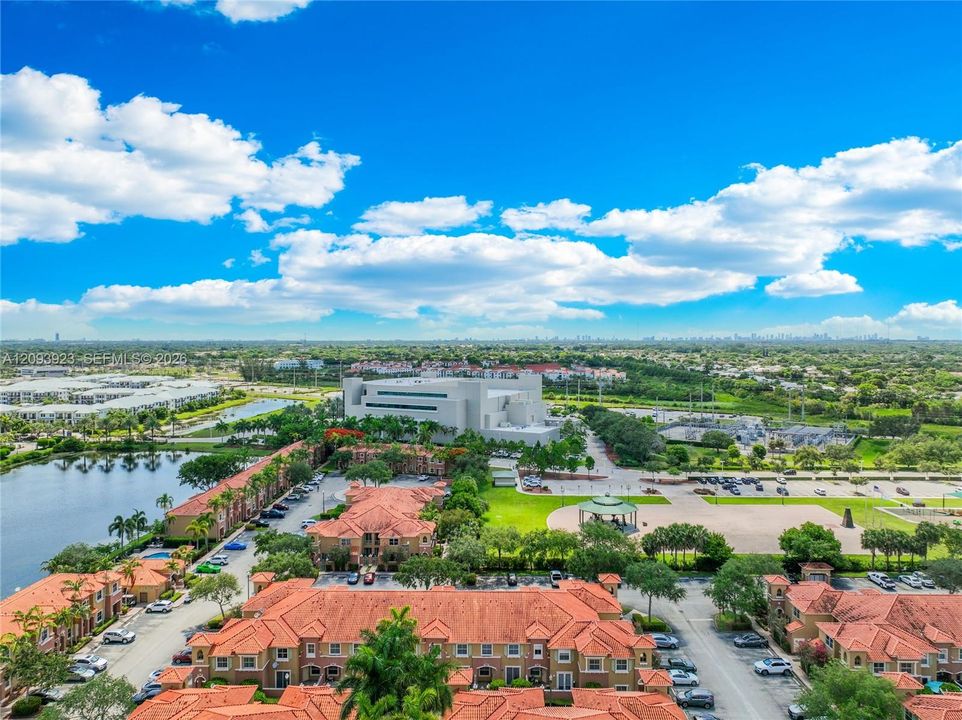 For Rent: $2,300 (2 beds, 2 baths, 1100 Square Feet)