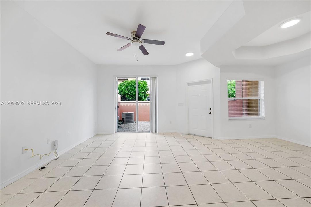 For Rent: $2,300 (2 beds, 2 baths, 1100 Square Feet)