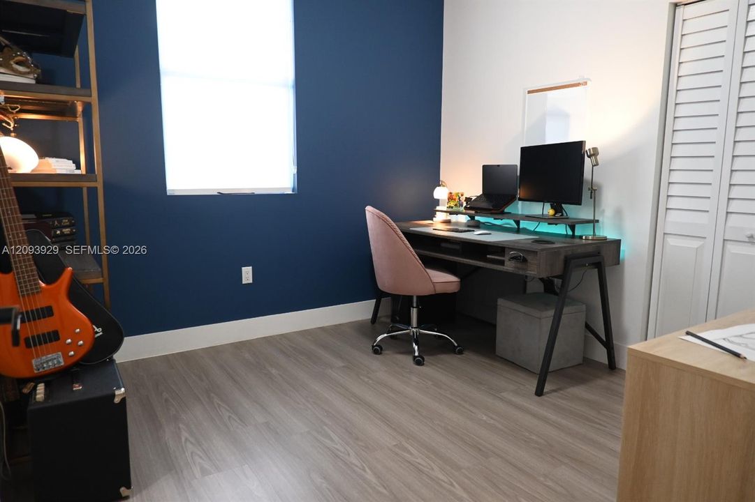 В аренду: $4,900 (3 спален, 2 ванн, 1604 Квадратных фут)