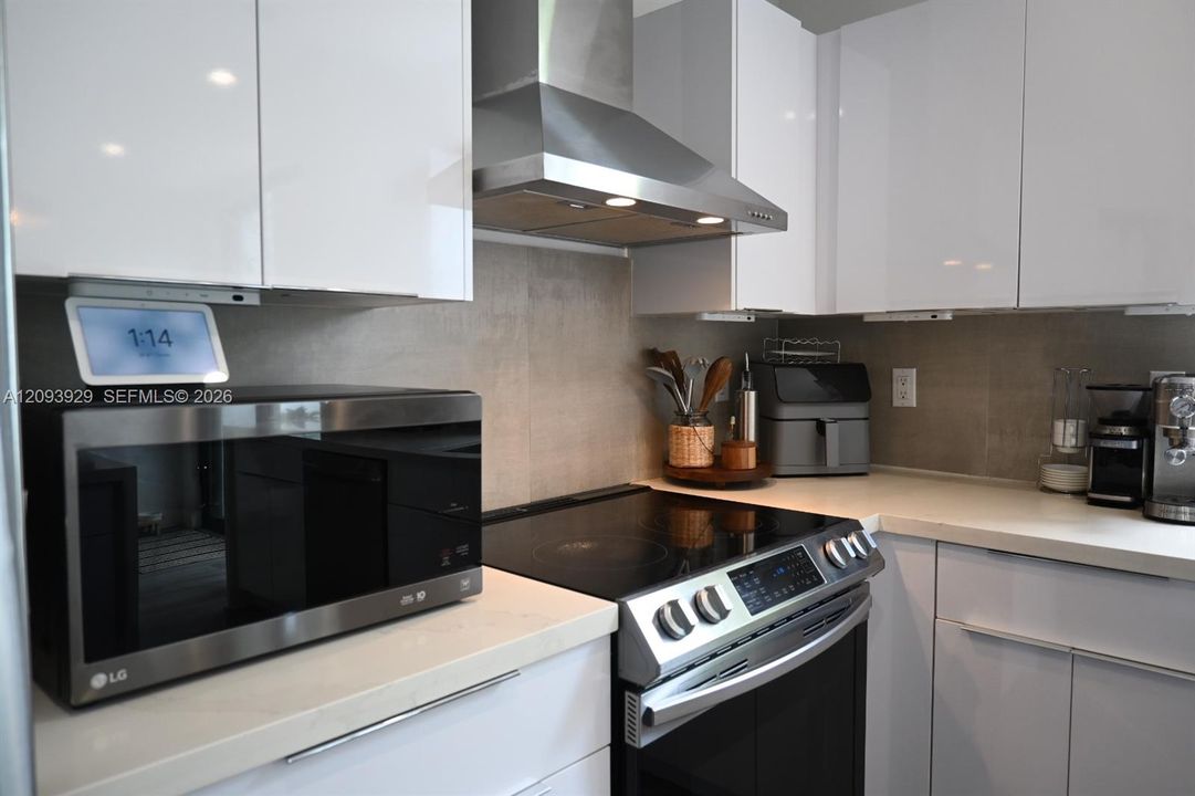 В аренду: $4,900 (3 спален, 2 ванн, 1604 Квадратных фут)