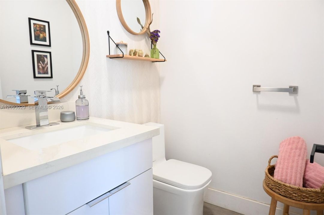 В аренду: $4,900 (3 спален, 2 ванн, 1604 Квадратных фут)
