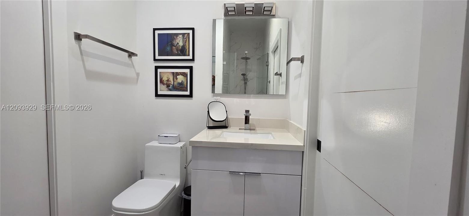 В аренду: $4,900 (3 спален, 2 ванн, 1604 Квадратных фут)