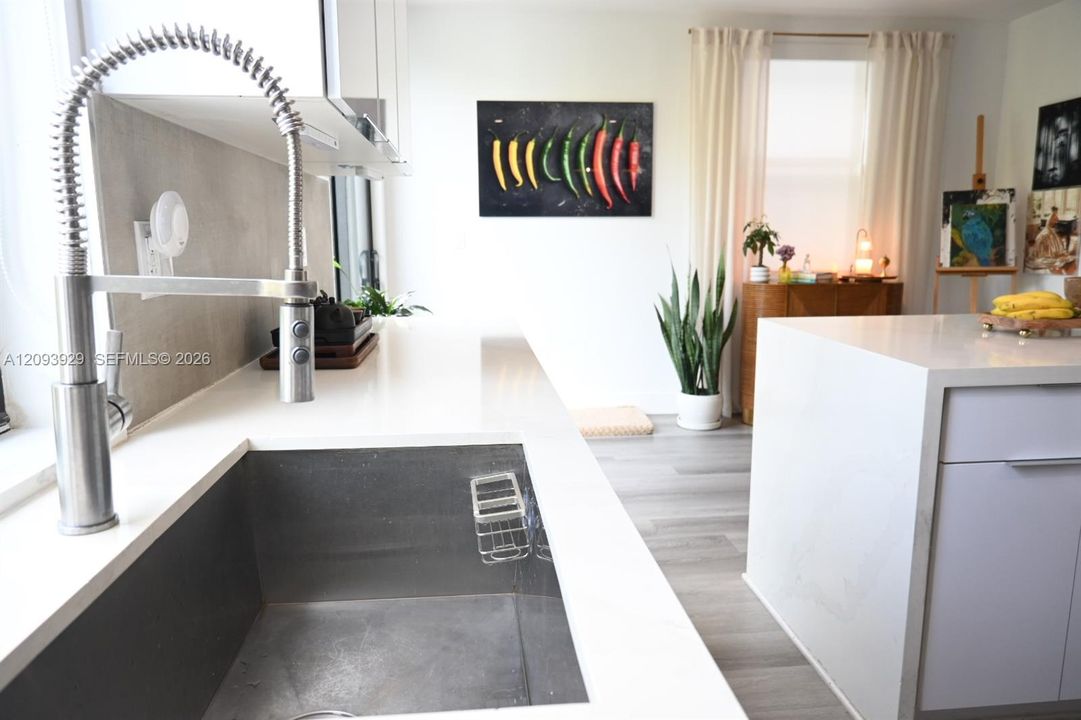 В аренду: $4,900 (3 спален, 2 ванн, 1604 Квадратных фут)
