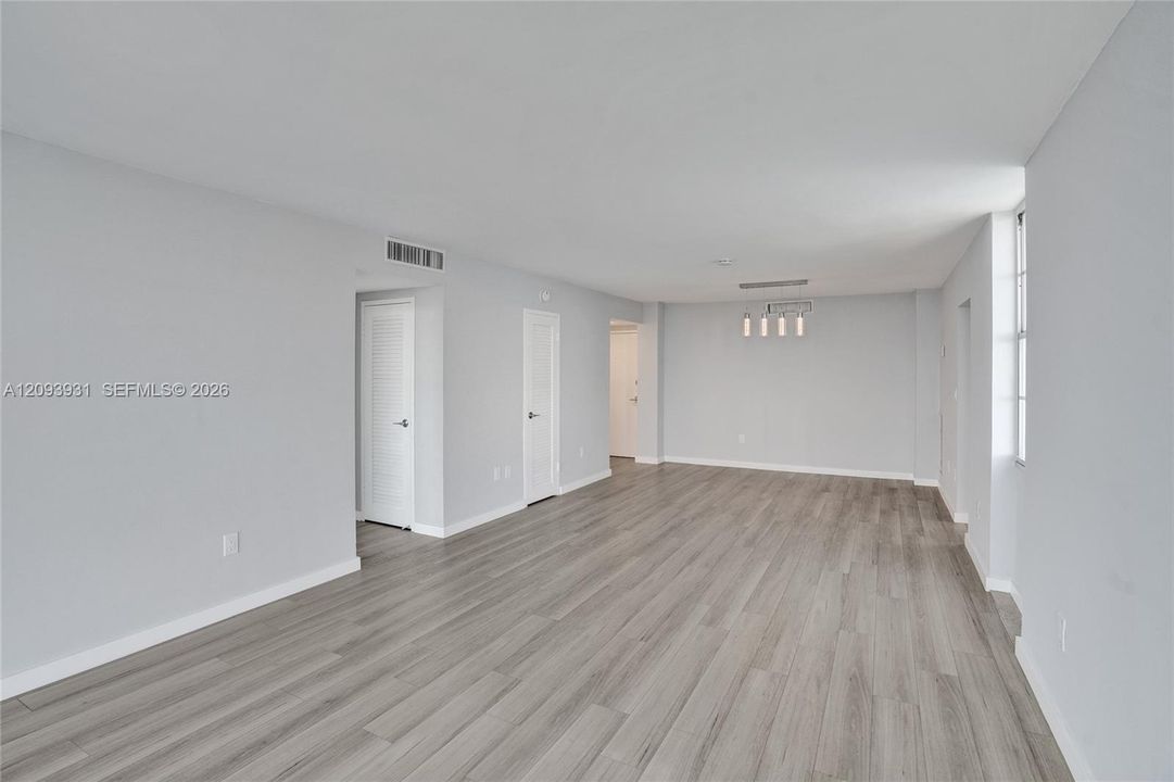En Renta: $2,650 (1 camas, 1 baños, 1057 Pies cuadrados)