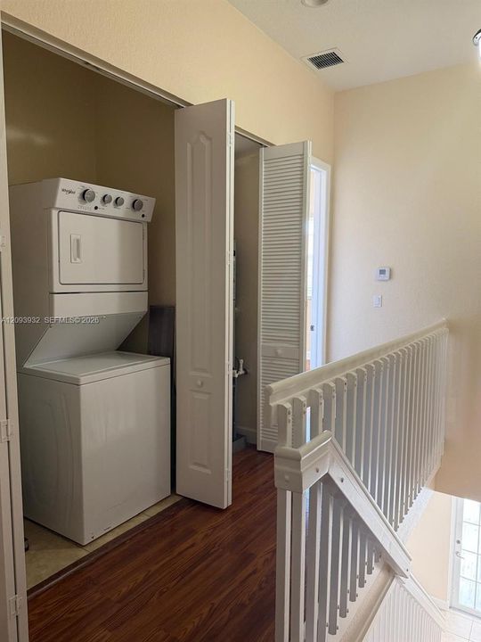 For Rent: $3,000 (2 beds, 2 baths, 1482 Square Feet)
