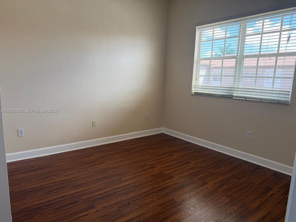 For Rent: $3,000 (2 beds, 2 baths, 1482 Square Feet)