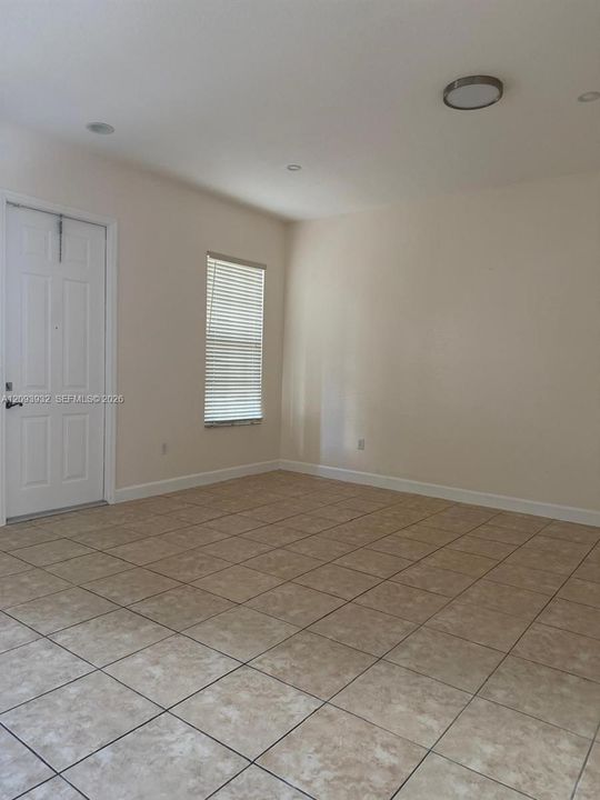For Rent: $3,000 (2 beds, 2 baths, 1482 Square Feet)