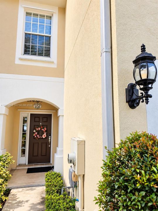 For Rent: $2,900 (3 beds, 2 baths, 1632 Square Feet)