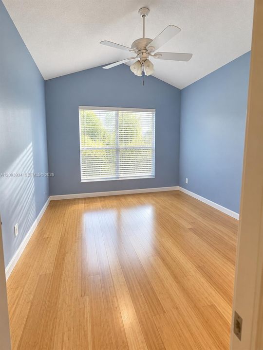 For Rent: $2,900 (3 beds, 2 baths, 1632 Square Feet)