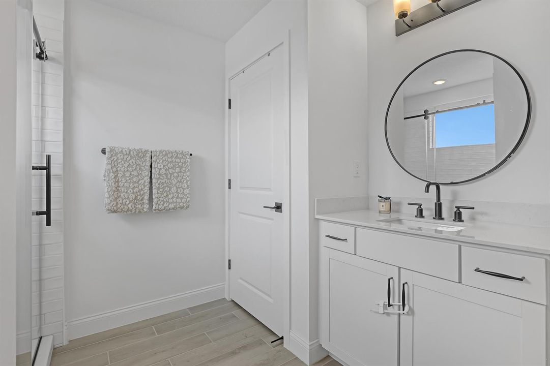 137 SE Birch (27)