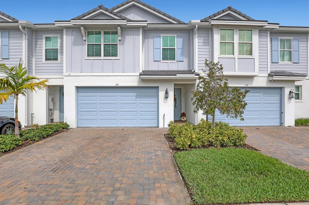 137 SE Birch (2)