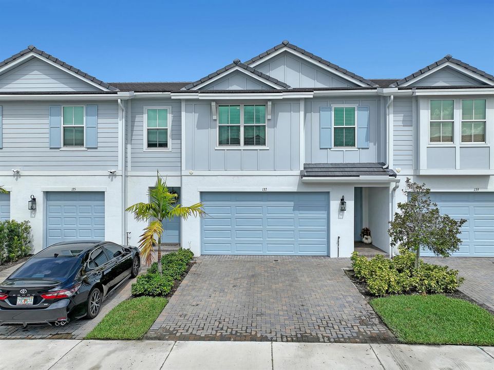 137 SE Birch (52)