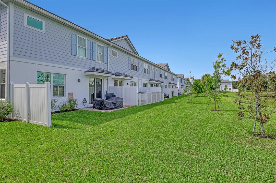 137 SE Birch (43)